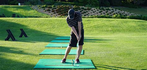 Develop Great Ball Striking While Playing Off Mats | Golf Loopy - Play Your Golf Like a Champion