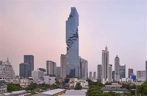 Today it is part of the headquarters of dz bank Internationaler Hochhaus-Preis 2018: Diese fünf ...