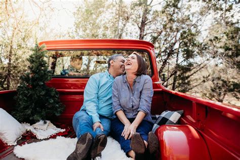 Vintage Red Truck Holiday Mini Sessions In Austin Texas