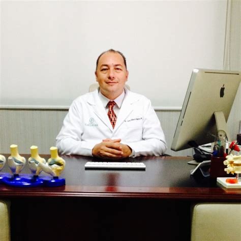 Google has many special features to help you find exactly what you're looking for. Dr. Carlos Alberto Ramirez Moreno opiniones - Ortopedista ...