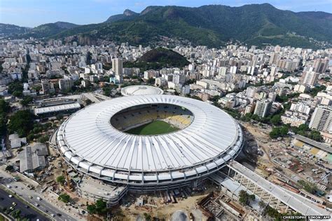 Maracana — maracanã pour les articles homonymes, voir maracanã. In pictures: Maracana stadium reopens - BBC News