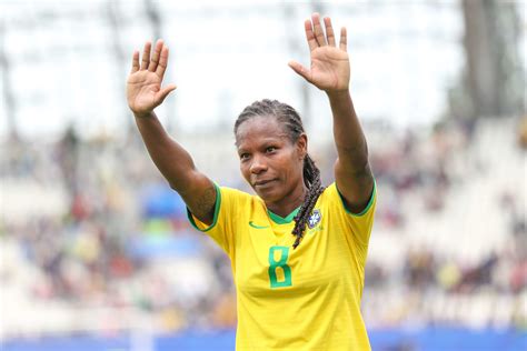 Best Female Footballers Of All Time Top 10 Squawka