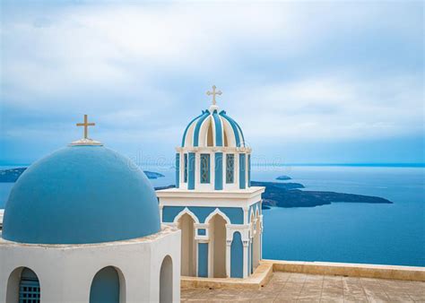 Chiesa Allisola Di Santorini In Grecia Una Di Destinazioni Di Viaggio