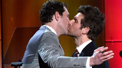 Billy Eichner Adam Scott Kiss To Raise Funds For The Trevor Project Variety