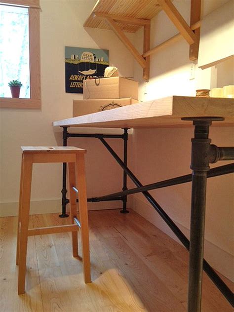 Lengths of industrial pipe to both tees, as shown in the photos. 20 DIY Desks That Really Work For Your Home Office ...
