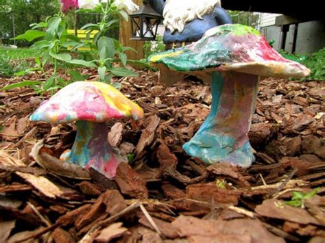 Diy Garden Mushrooms Design To Increase Your Backyard Garden
