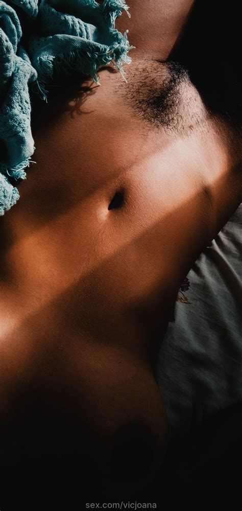 Ruanna Buen Día Babe Body Naked Pussyhair Ebony Latina Natural