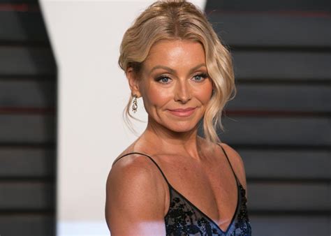 Live With Kelly And Michaels Kelly Ripa And Michael Strahan Are Embroiled In A Workplace Drama
