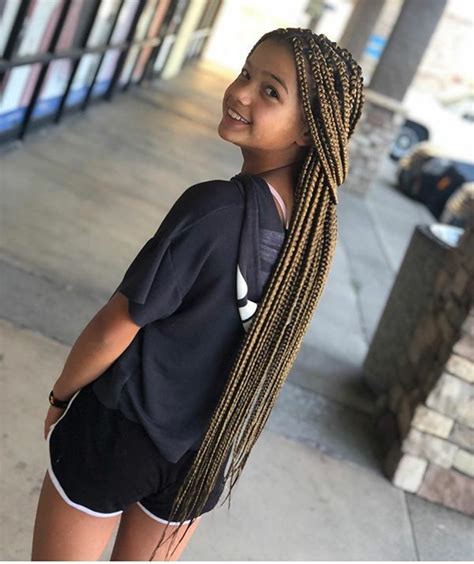 No matter your hair is rough, silky, wavy, or straight braids suits all type of hair textures and for women across all ages. Picture the Greatest Box Braids Hairstyles of 2020 | New ...