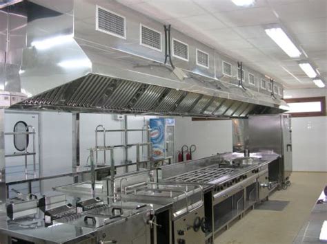 Instalación de cocinas industriales y todo tipo de productos para su cocina industrial. SAUCIR DE COCINA: MATERIAL PROFESIONAL