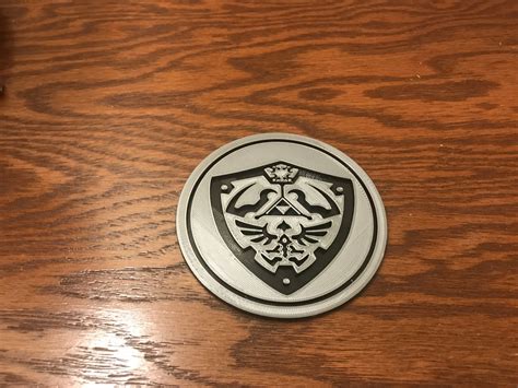 3d Printable Zelda Coaster Hylian Shield By José Miguel Ríos Rubio