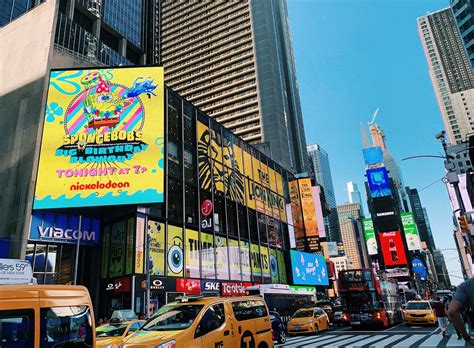 Nickelodeon: Spongebob Times Square Billboard — Victoria Escobar Studio