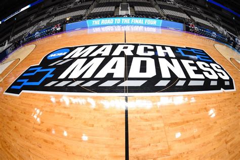 Here's a detailed look at how the two streaming services compare. How To Watch March Madness 2021 Online - Tech