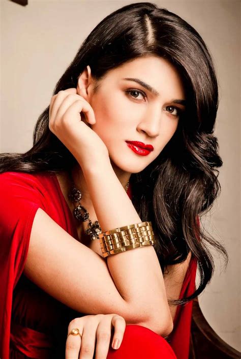 32 beautiful indian actress hd pics