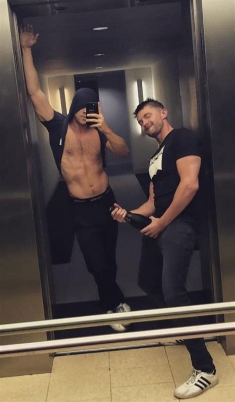 Russell Tovey Russell Tovey Mirror Selfie Celebs