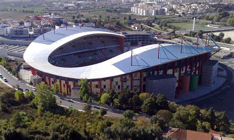 Erfahre mehr über das stadion vom verein sc farense: Les nouveaux stades de foot au Portugal de l'euro 2004 ⋆ ...