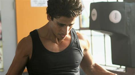 Auscaps Firass Dirani Shirtless In Underbelly The Golden Mile