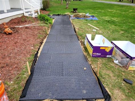 How To Install A Diy Paver Walkway Scrappy Geek Paver Walkway Diy