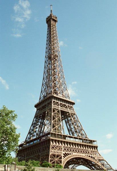 The eiffel tower can be found on the champs de mars at 5 avenue anatole france within the 7th arrondissement of paris. FRANCE: Don't Just Take a Pic of the Eiffel Tower! | The ...