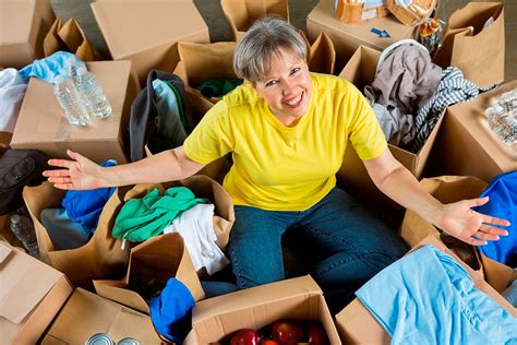 Help To Declutter 7 Ways To Deal With Your Clutter