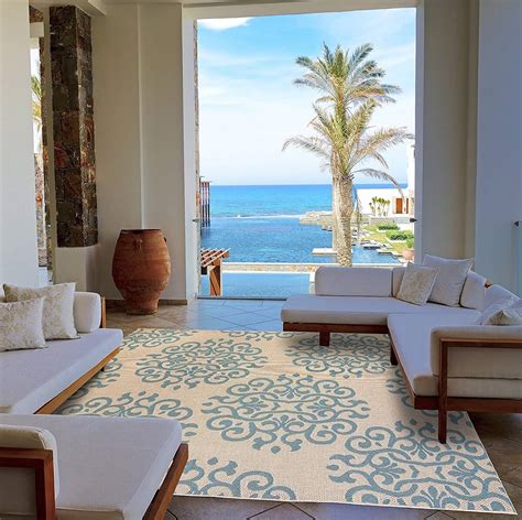 Great savings & free delivery / collection on many items. 28 Stunning Outdoor Rugs: In Every Shape, Size, and Style ...