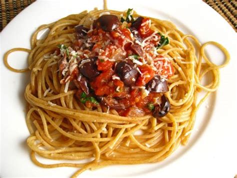 Spaghetti and meatballs is such a comfort food classic! Resep Masakan Nusantara Indonesia