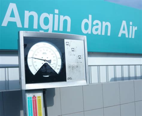 Mobil jenis city car, sedan, dan mpv. Bila orang pompuan macam N pam tayar kereta | Oh my by ...