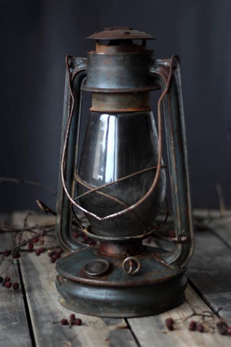 Old Kerosene Lantern Antique Oil Lamps Antique Lanterns Oil Lamps