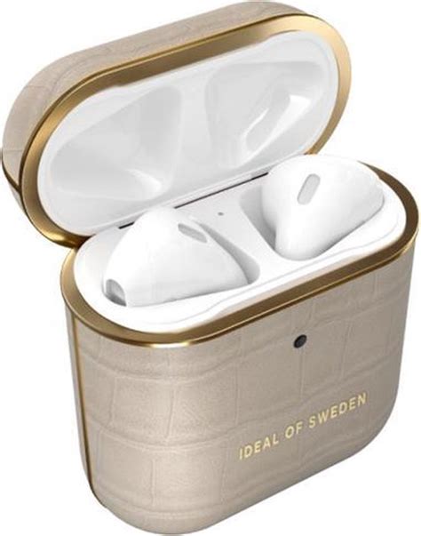 Ideal Of Sweden Airpods Case Pu Voor 1st And 2nd Generation Caramel Croco Bol