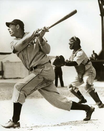Detroit Tigers Hank Greenberg Hitting A Home Run Vintage Tiger Baseball