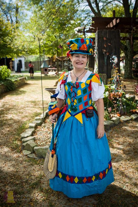 Condo Blues Diy Harlequin Jester Costume And Friday Favorites Week 575