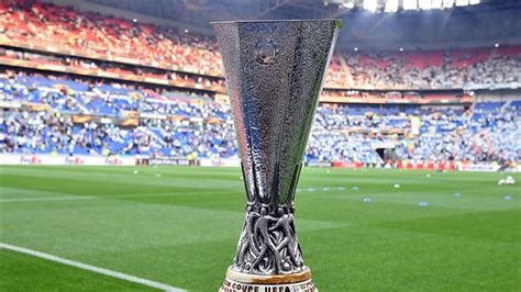 Uefa avrupa ligi finalinde 26 mayıs'ta villarreal ile karşılaşcak manchester united'ın şampiyonluğu süper lig ikincisine yarayacak. UEFA Avrupa Ligi'ni en çok İspanyollar kazandı