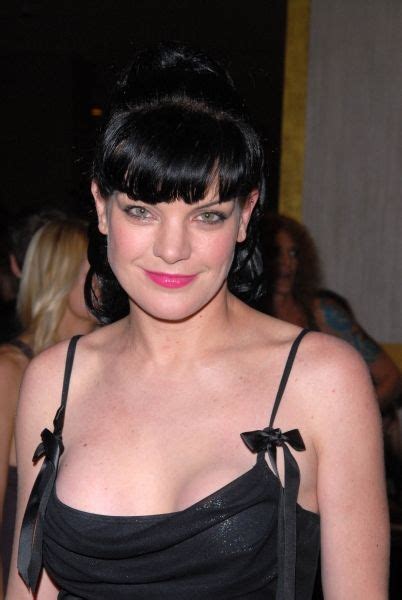 Star Celebrity News Pauley Perrette To Release Duet With Navy Veteran