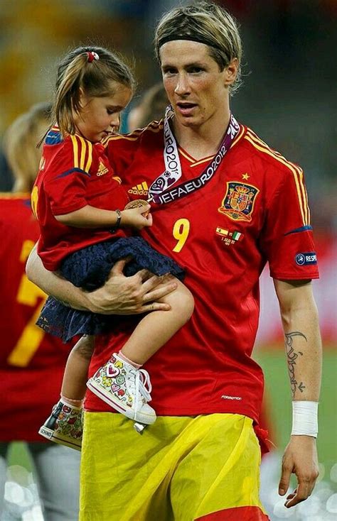 Fernando Torres And His Daughter Nora Spain Soccer Match Spain