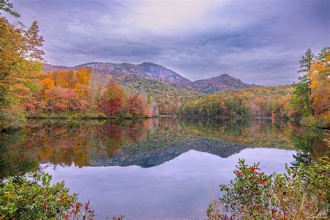 10 Of The Most Beautiful Lakes In South Carolina