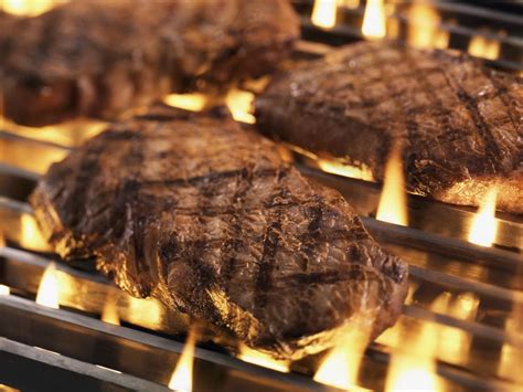 Grilled Sirloin Steaks Recipe Eatsmarter