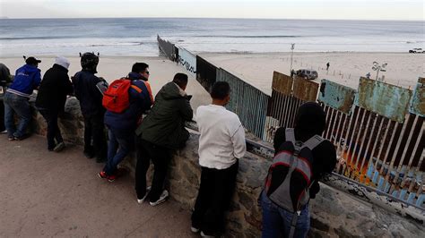 More Than 650 Illegal Immigrants Crossing Southern Border Detained In