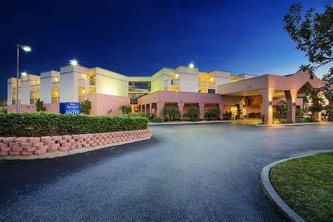 Suburban extended stay hotel airport. BAYMONT BY WYNDHAM TAMPA NEAR BUSCH GARDENS - Prices ...
