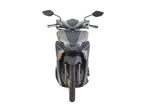 Weighing in at 96 kg, the ego avantiz stands 773 mm tall at the seat, ideal for any rider, and suitable for daily. New Colours for 2019 Yamaha Ego Avantiz - BikesRepublic