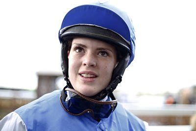 Lizzie Kelly The First Female Gold Cup Jockey For Years Bbc News