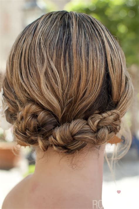 Nothing to see here, folks—or is there? 30 Quick and Easy Updos You Should Try in 2021