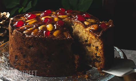 There's her classic chocolate yule log, for instance, to impress your guests at the mary berry reveals her secrets to creating the perfect christmas feast. Mary Berry's Victorian Christmas Cake - Bake-Street.com