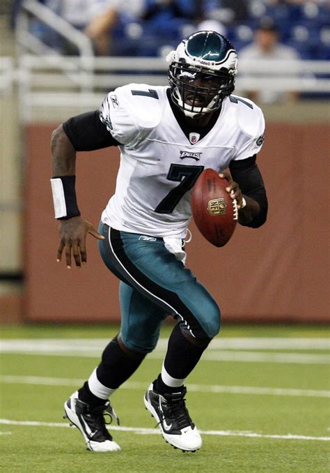 Philadelphia Eagles Head Coach Flip Flops And Makes Michael Vick