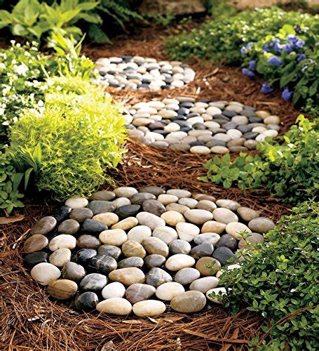 A Simple Stepping Stone Path An Easy Diy Project The Garden And