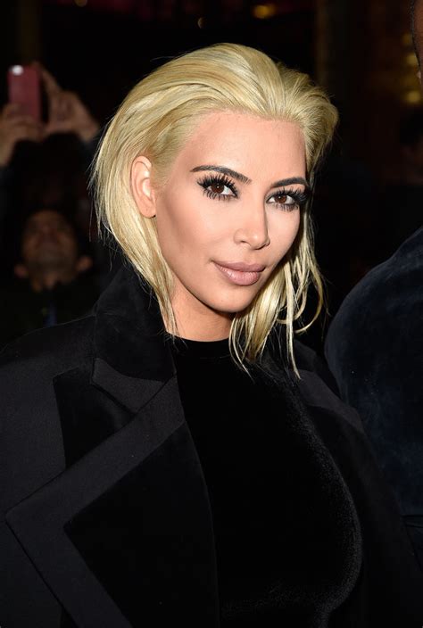 Kim kardashian is officially a blonde! Kim Kardashian New Blonde Hair in Paris | POPSUGAR Beauty ...