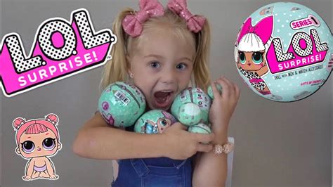 Everleigh Opens Tons Of Lol Surprise Dolls Youtube