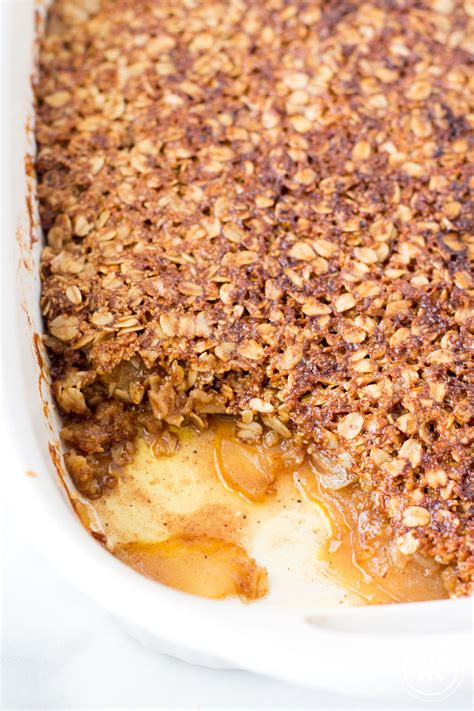 Gluten Free Apple Crisp With Oatmeal Topping Hungry Hobby