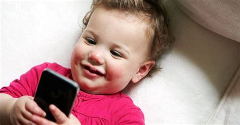 Babies Are Using Smartphones For At Least 20 Minutes A Day In The Us