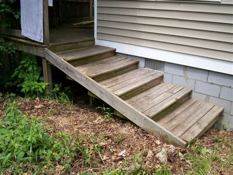 Deep Steps Coming Off The Back Porch Deck Steps Porch Steps Outdoor
