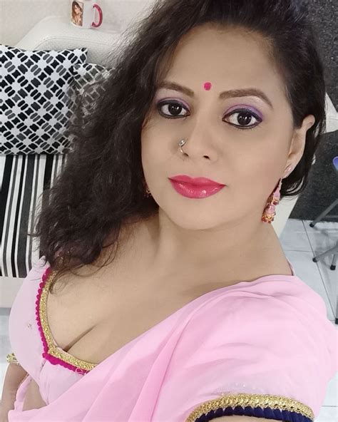 Sapna Sappu Webseries Actress Hot Photos Gallery Diskdom